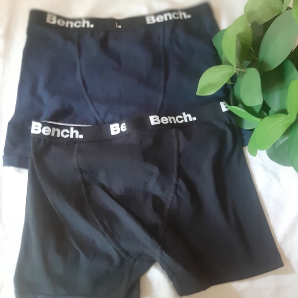 Bench under wear ( 2pc) - Picture 2 of 5